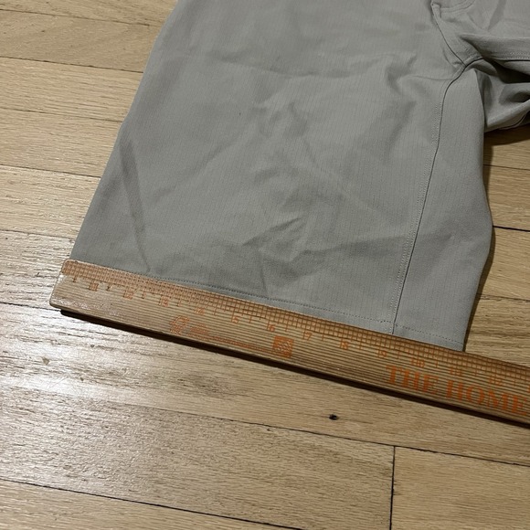 Lululemon Shorts Men 36 Beige Commuter Performance Casual Triple Active Gorpcore - Picture 7 of 11